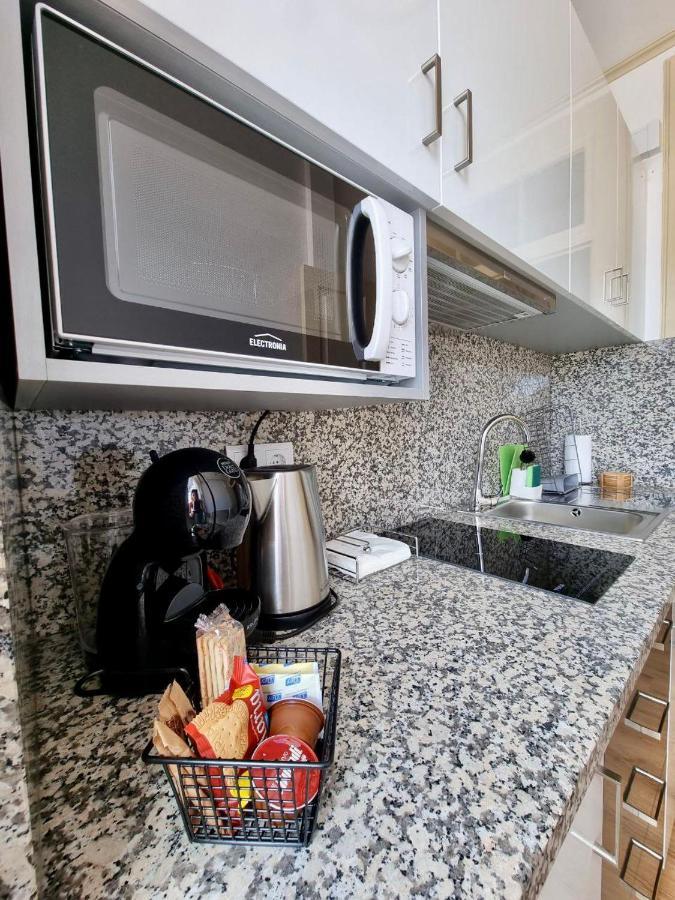 Carreira Apartments Harbour View Free Parking In Heart Funchal Екстериор снимка